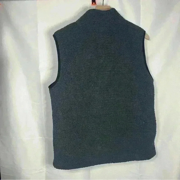 Victoria’s Secret pink Sherpa vest women’s large - Picture 3 of 4